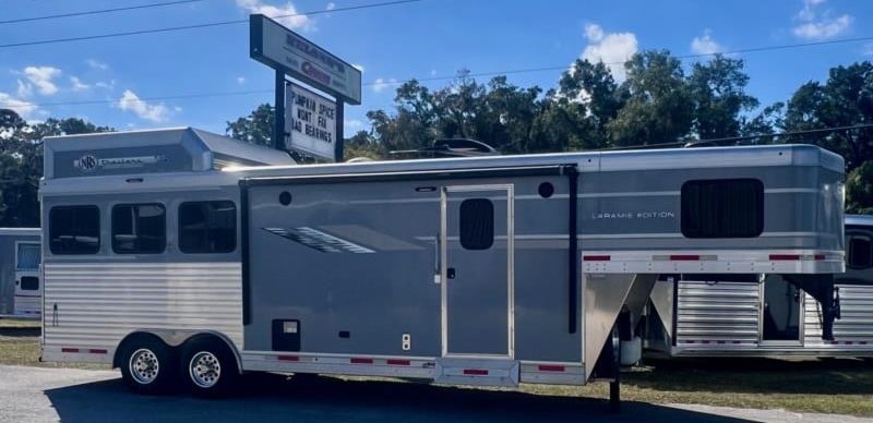 2020 SMC Laramie - Silver - 9' Shortwall -  3 Horse Slant Load Gooseneck Horse Trailer With Living Quarters SOLD!!! 