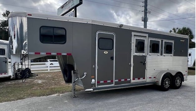 2018 Hart   3 Horse Slant Load Gooseneck Horse Trailer SOLD!!! 