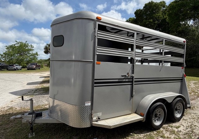 2019 Bee Stock Combo  2 Horse Slant Load Bumperpull Horse Trailer
