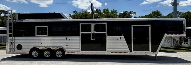 2025 Cimarron Norstar - 5H Slants + 2H Straights -  7 Horse Slant Load Gooseneck Horse Trailer