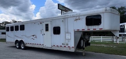 2003 Merhow - HANDYMAN SPECIAL -  4 Horse Slant Load Gooseneck Horse Trailer With Living Quarters