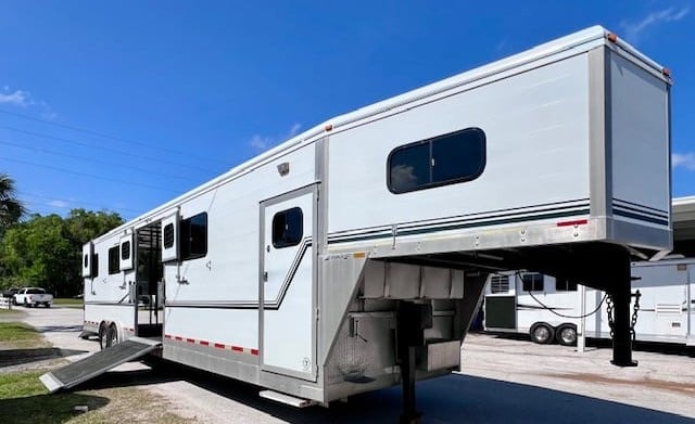 2003 Jamco Head to Head  6 Horse Straight Load Gooseneck Horse Trailer SOLD!!! 