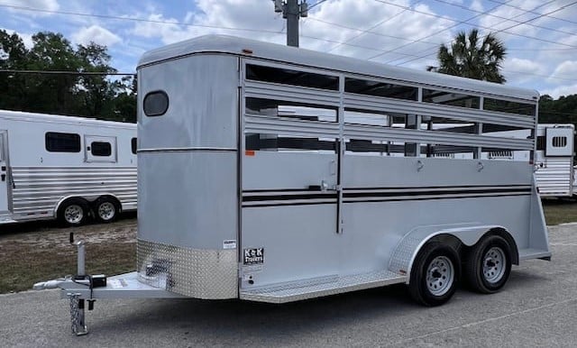 2025 Bee Durango - Stock Combo -  3 Horse Slant Load Bumperpull Horse Trailer