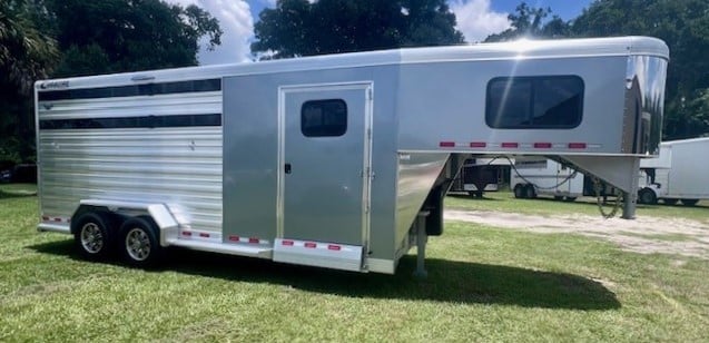 2025 Cimarron Lonestar 20' Livestock Combo (4 horse) Slant Load Gooseneck 