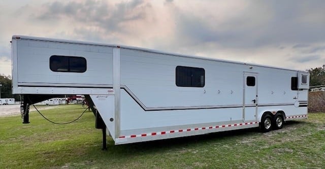 2011 Jamco Head to Head  6 Horse Straight Load Gooseneck Horse Trailer SOLD!!! 
