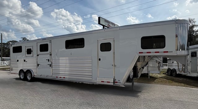 2026 Cimarron Norstar - Head to Head - 4H or  5 Horse Straight Load Gooseneck Horse Trailer SOLD!!! 