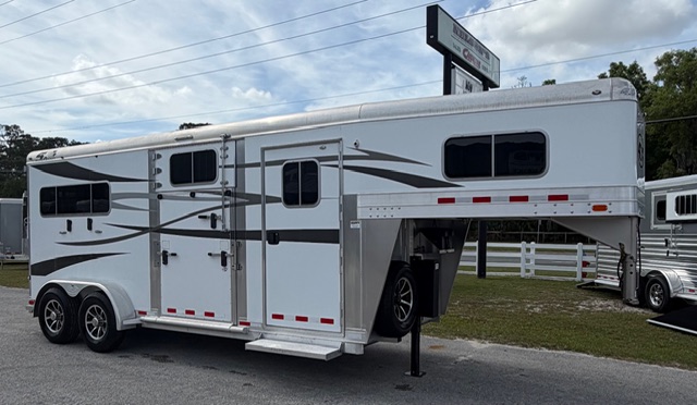 2021 4-Star   2 Horse Straight Load Gooseneck Horse Trailer SOLD!!! 