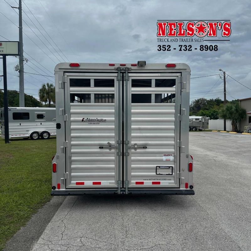 2011 4-Star 8' Shortwall 3 Horse Slant Load Gooseneck Horse Trailer With Living Quarters 2011 4-Star 8' Shortwall 3 Horse Slant Load Gooseneck Horse Trailer With Living Quarters