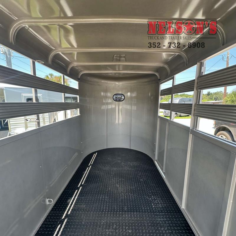 2027 Bee 16' Livestock Bumperpull 2027 Bee 16' Livestock Bumperpull